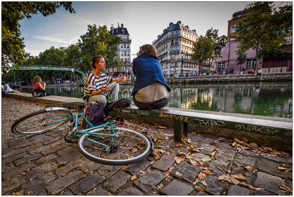 Canal Saint-Martin, un soir de fin dété